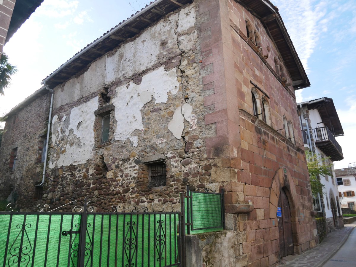 Merkatarien Karrika 3, Doneztebe