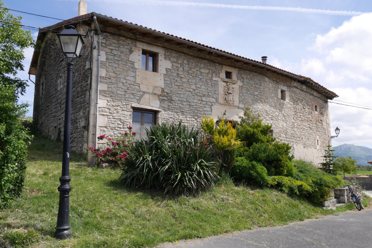 19.eko etxea, Erdoñana