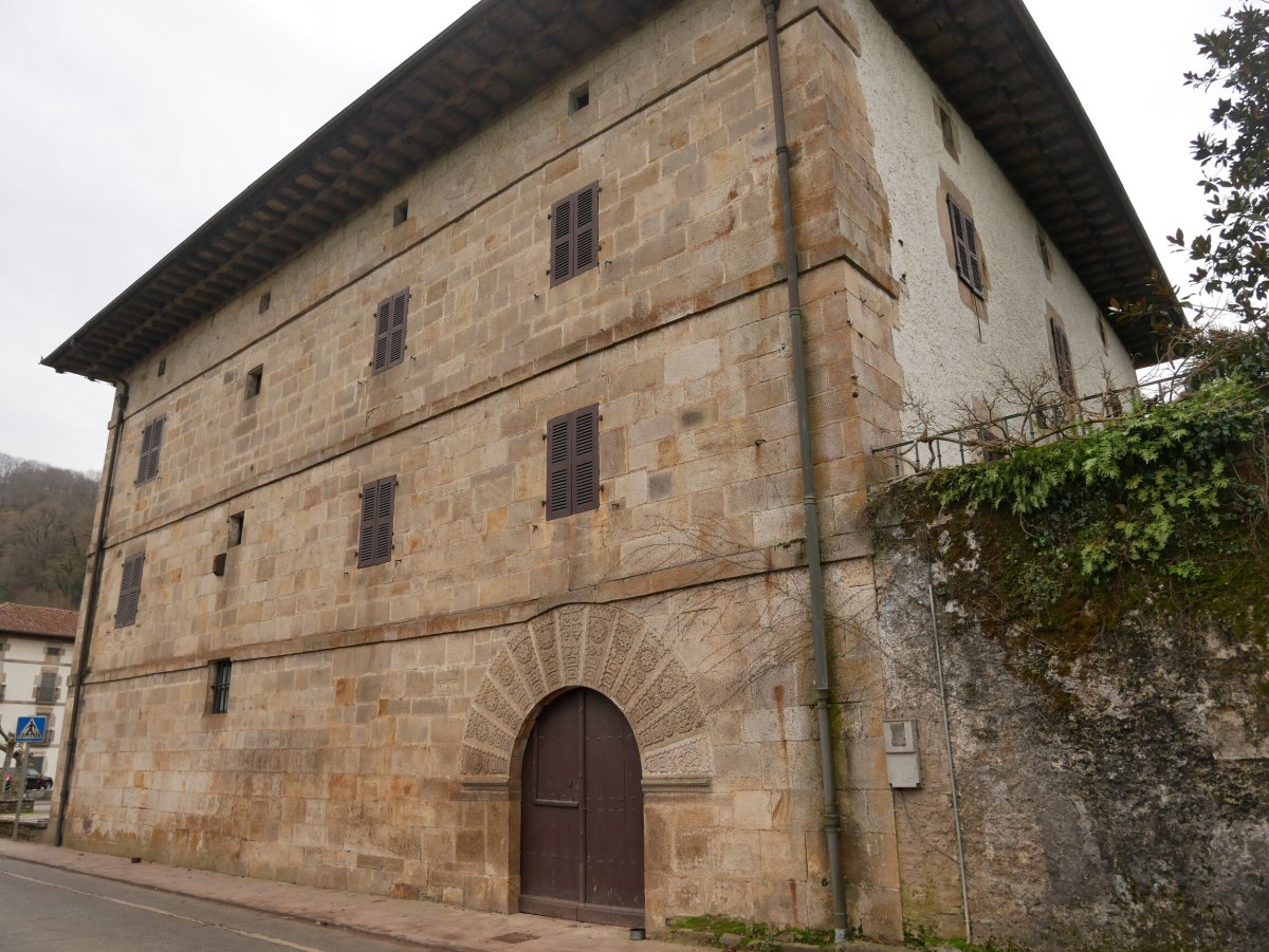 Sagardia jauregia, Ituren