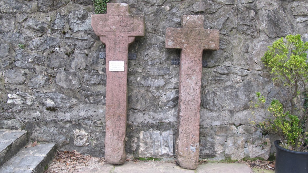 Gurutz Bideko gurutzeak, Almandoz-Baztan