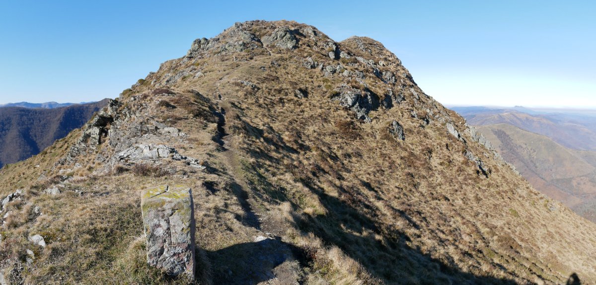 Ekaitzako hiru-mugarria, Igantzi, Zubieta eta Arantza artekoa