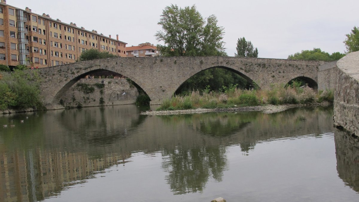 Santa Engracia zubia, Iruñea