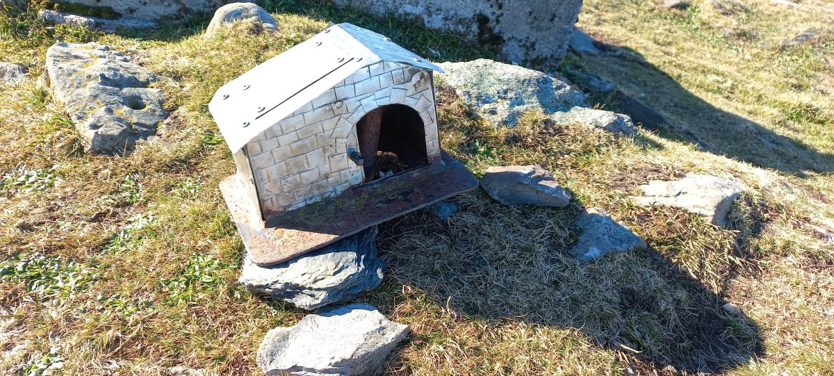 Izu (828m) postontzia