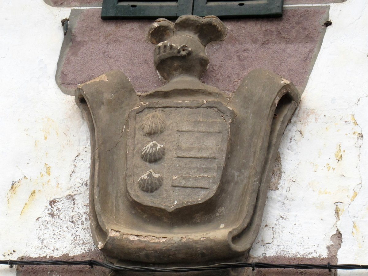 Lizarazu jauregiko armarria, Arizkun-Baztan