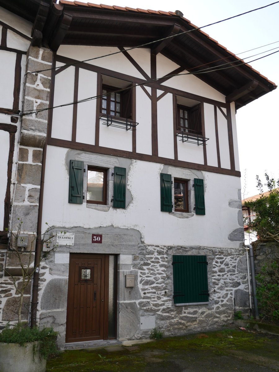 Grazienea etxea, Lesaka