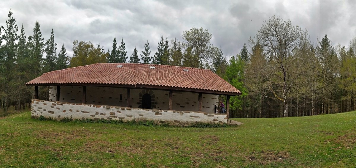 Agata Deunaren Ermita Zeanurin