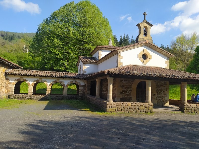 Santa Krutz Ermita Legazpin