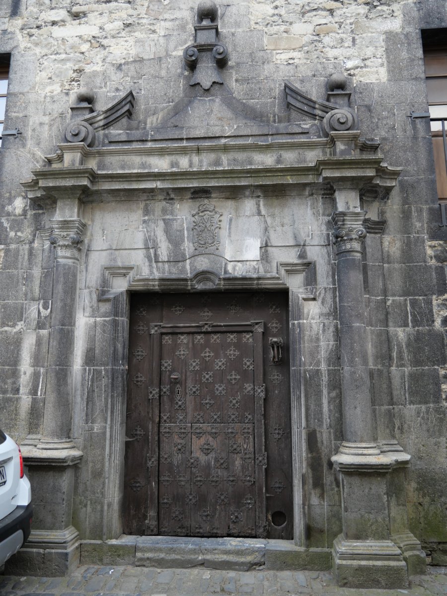 Sanz jauregia, Erronkari