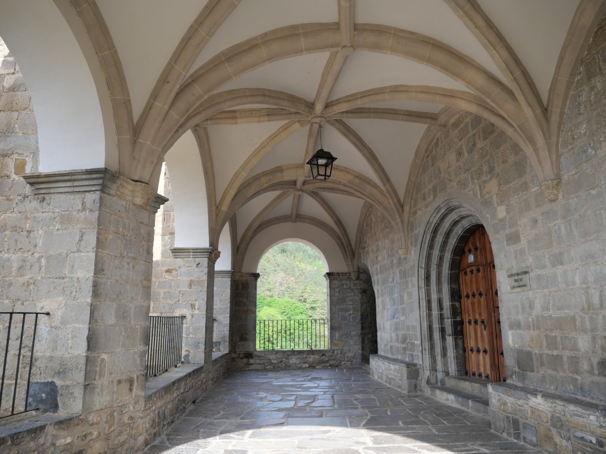 San Esteban eliza, Erronkari