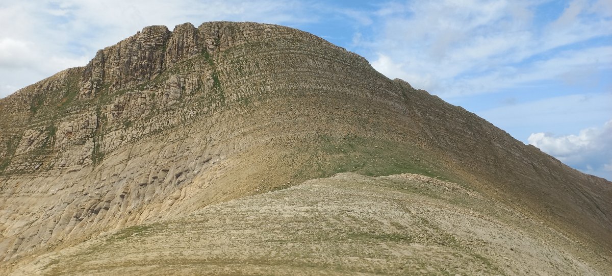 Agerri (2447m) Azken zatiako malda iparraldetik