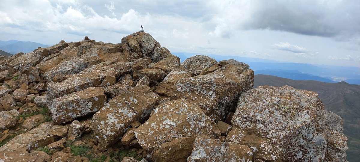 Aguerri (2447m) tontorra