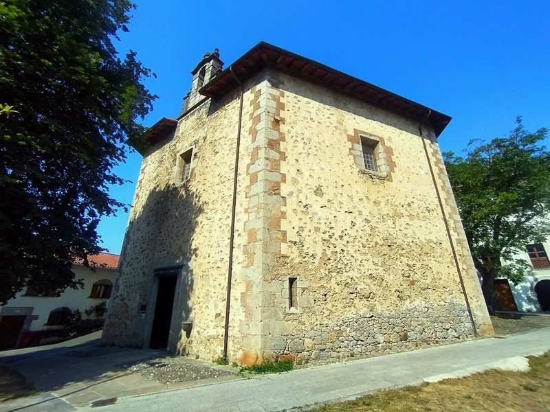 Arretxinagako San Miguel Ermita Markinan