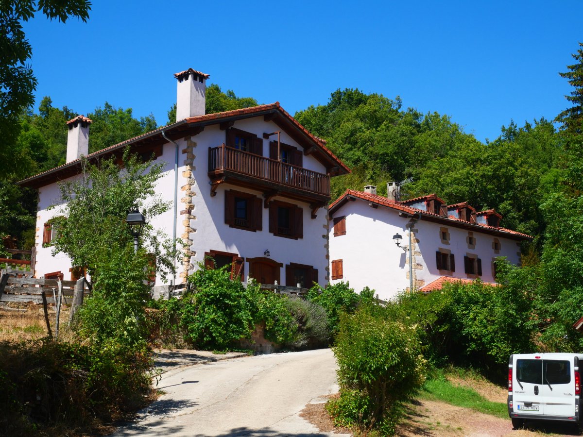 Etxeak, Hiriberri Artzibar