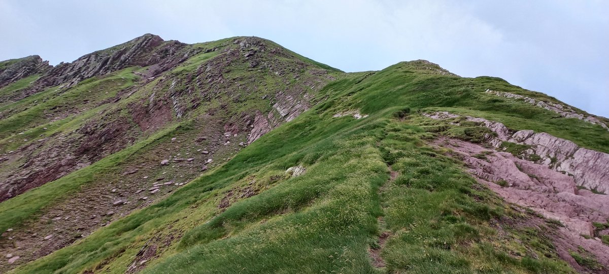 Acue (2258m) tontorrera bidean gandorretik