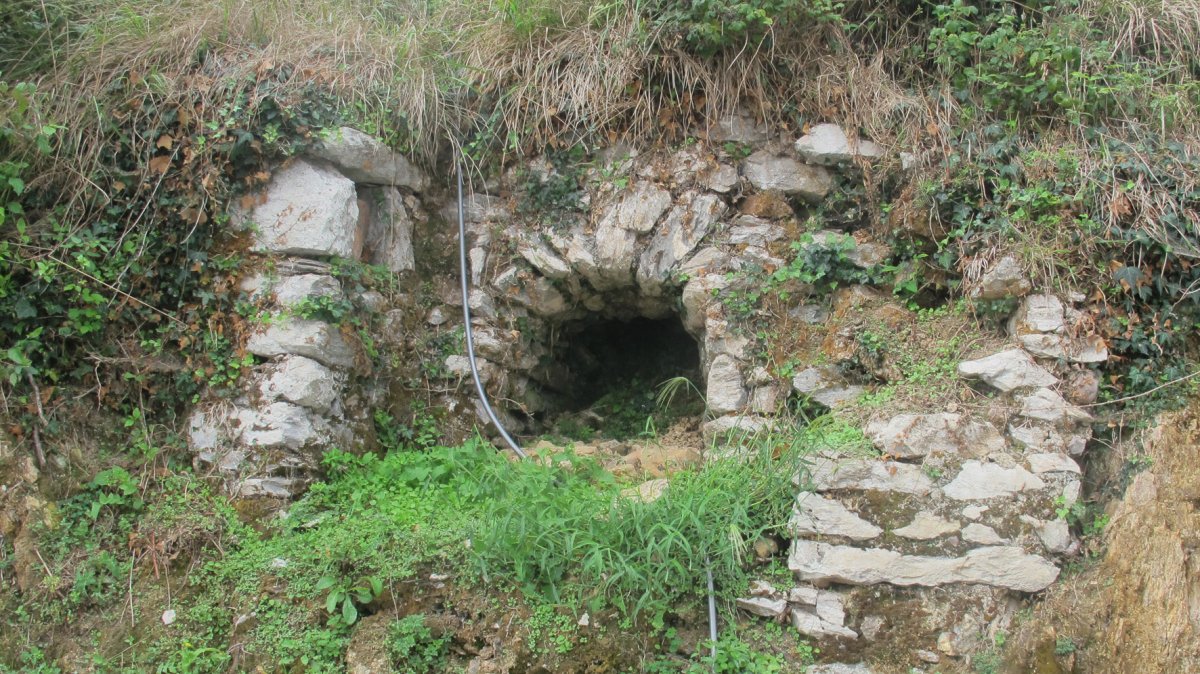 Karobia, Alkaiaga-Lesaka