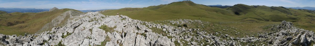 Arrubi, tontorreko panoramika zabala