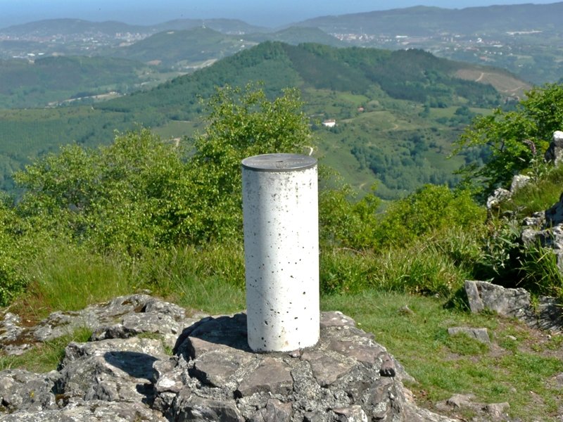 Erpin Geodesikoa. Atzean, Igorin