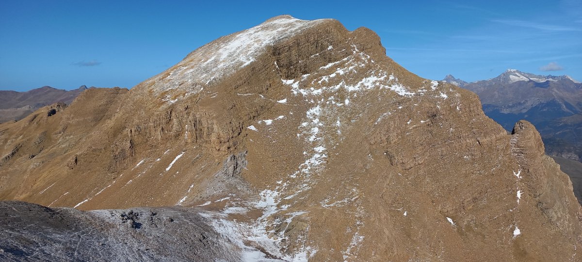 Telera (2764m) Peña Parda tontorretik ikusita