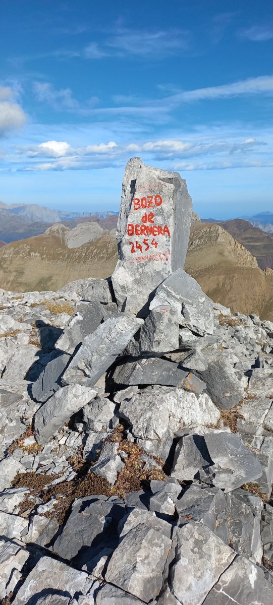 Bozo de Bernera (2454m) tontorra