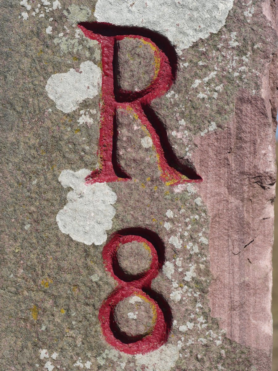 R8 mugarria, Zigorriaga