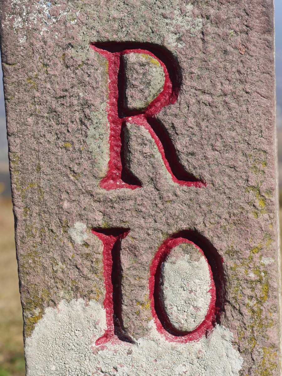 R10 mugarria, Manddale