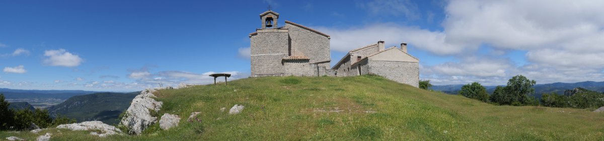 Virgen de Peña, ermita eta aterpea