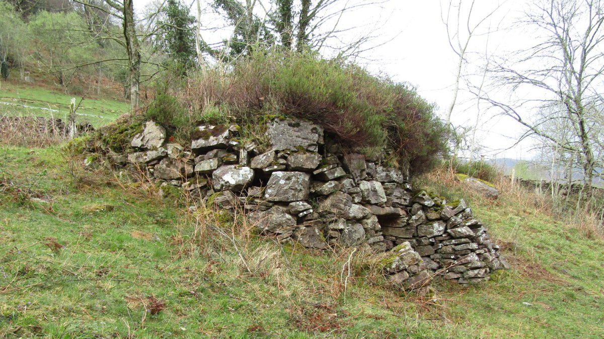 Gilleneko Borda karobia, Etxalar