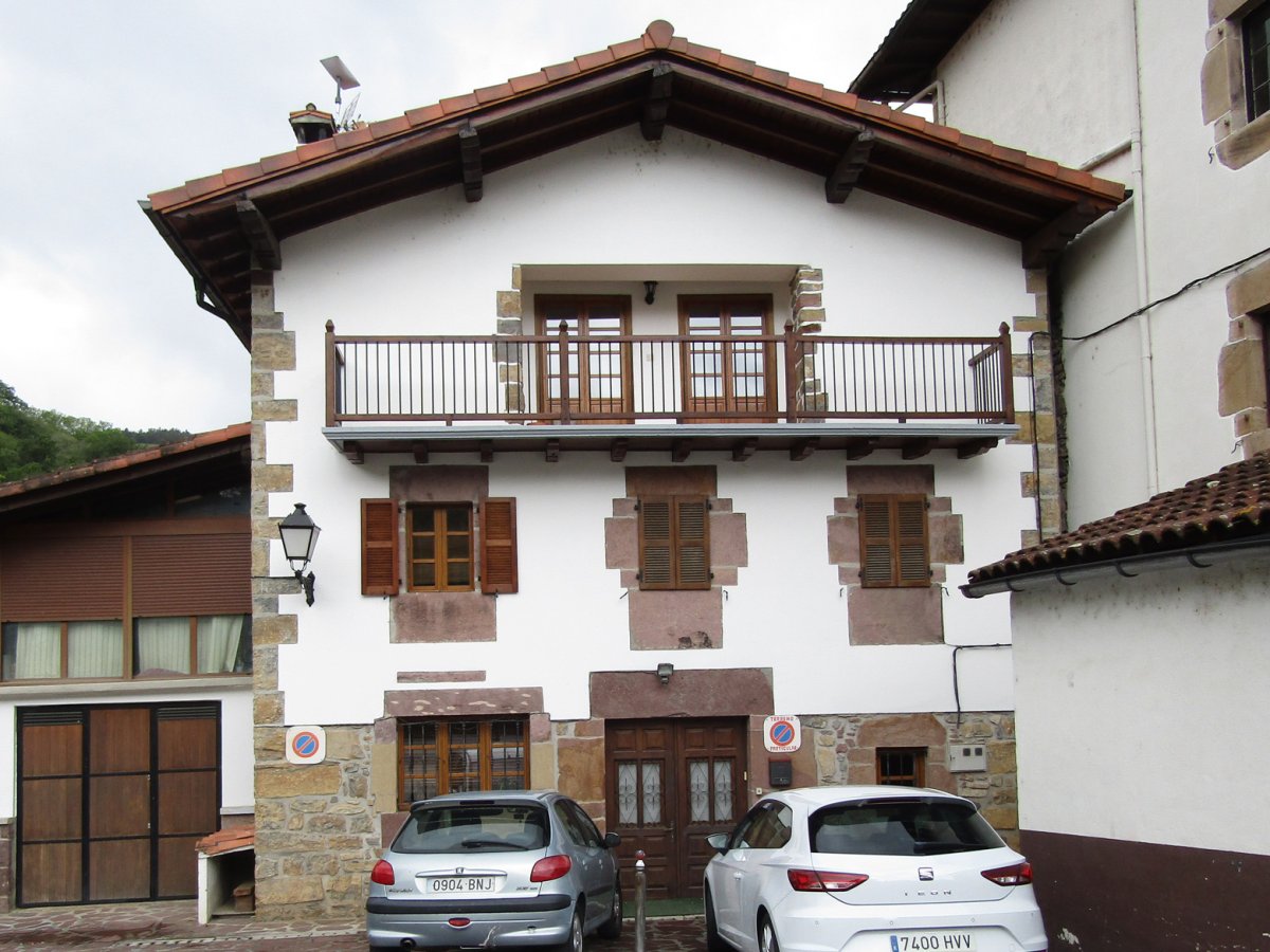 Martiñeneta etxea, Bentak-Donamaria