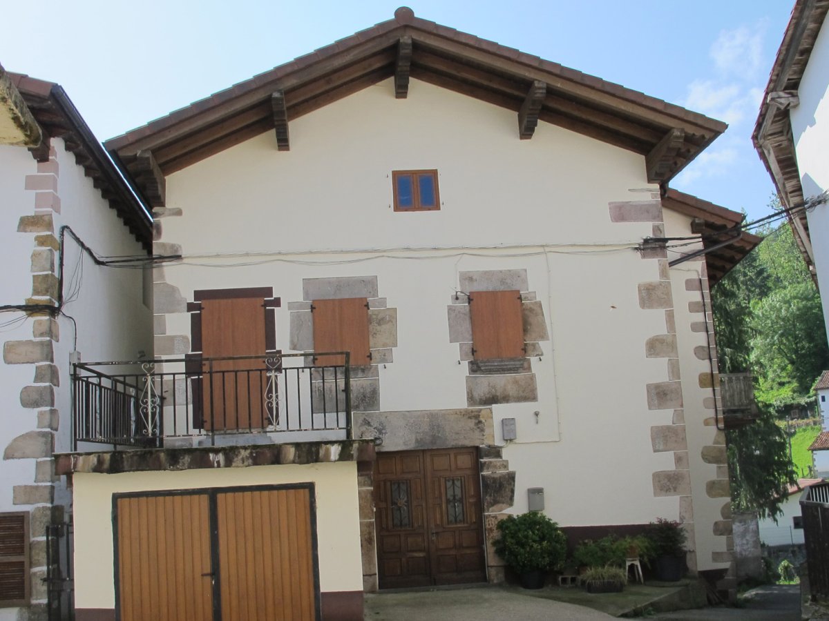 Garatzenea etxea, Eratsun