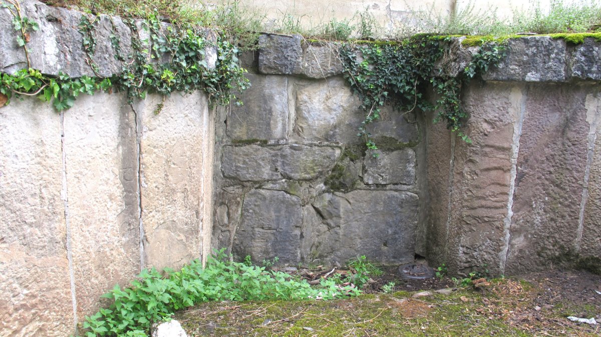 Uharteko Errota, Lesaka