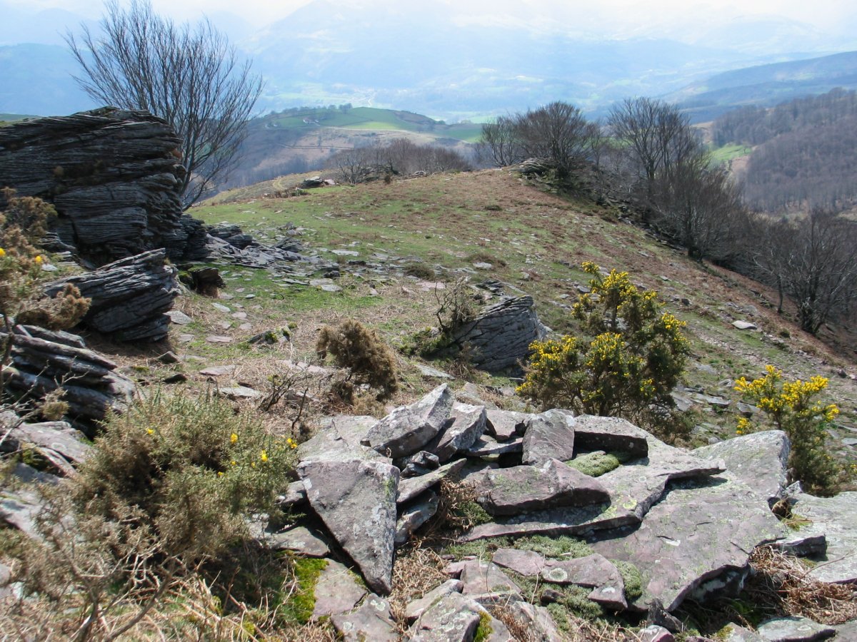 Ezkitz, tontorraren inguruak