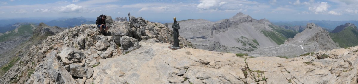 Hiru Erregeen Mahaia, tontorra