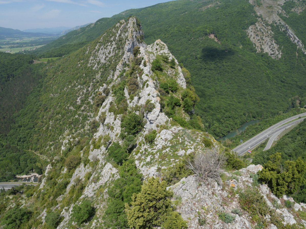 Azken txanpa ikusten da, ekialdetik, baina Haitz Handitik ezin ondo bereizi