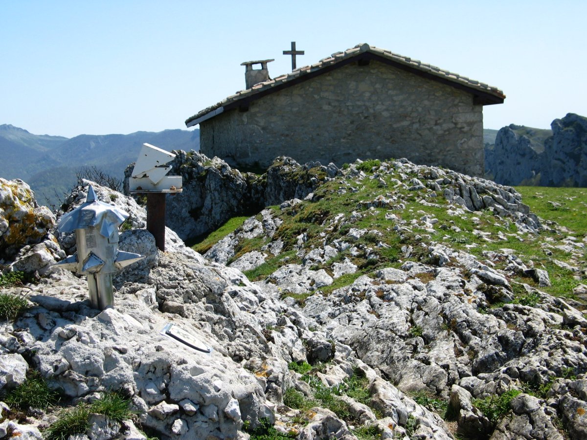 Txartelontziak eta ermita, San Adrian