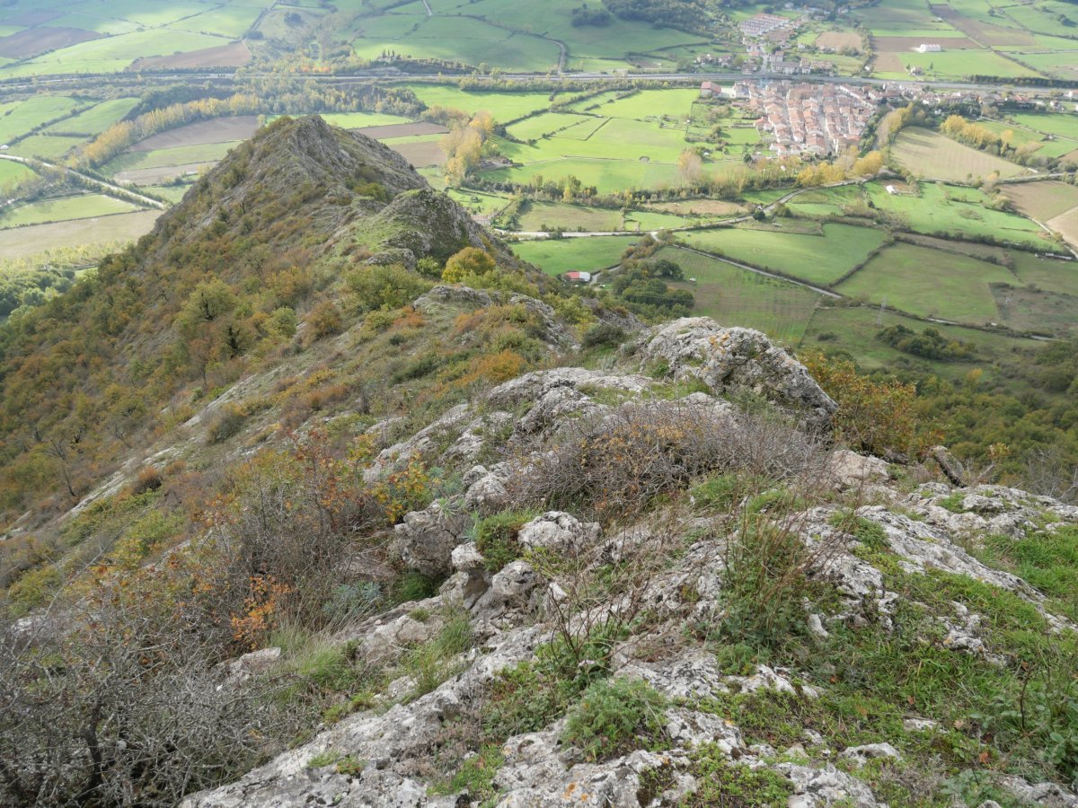Aiztondo iparraldeko bizkarretik
