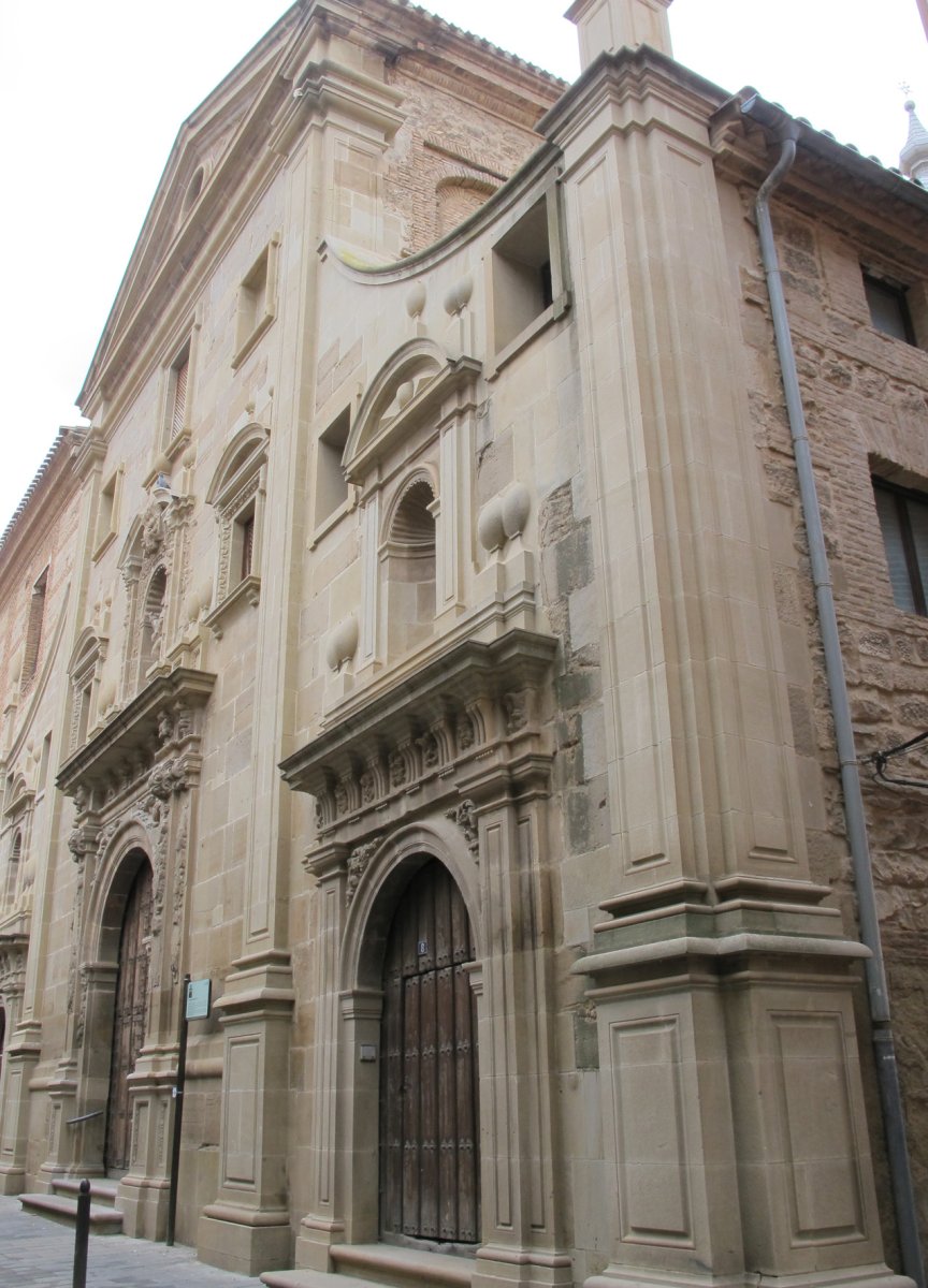 Dominikarrak komentua, Tutera