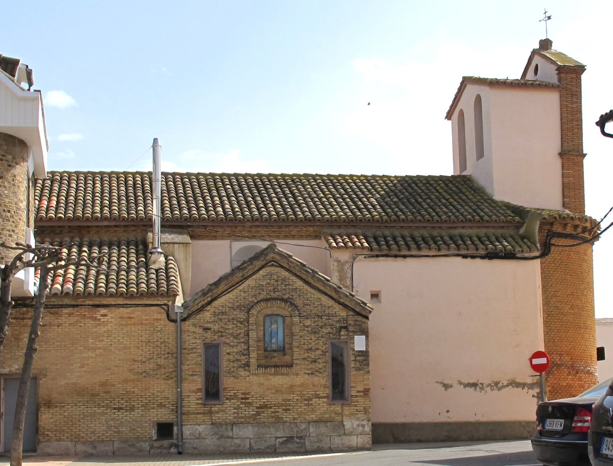 Errosarioko Andra Maria eliza, Fontellas