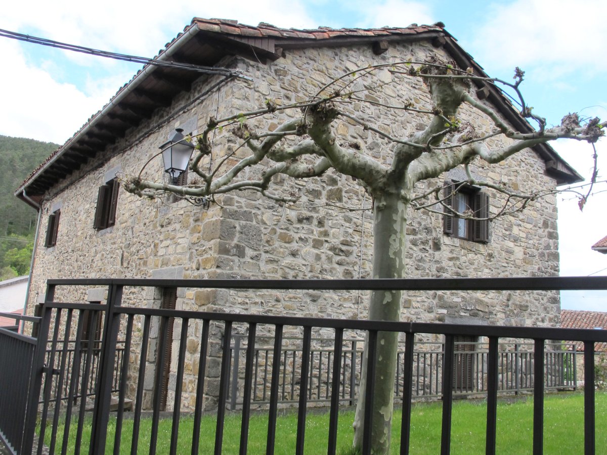 Marrakos etxea, Garde