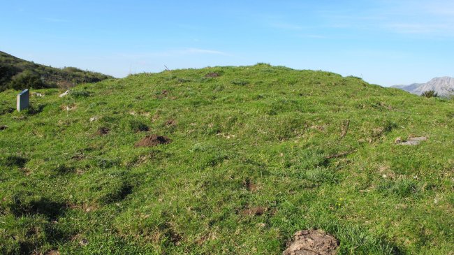 Saberriko Haitzak tumulua