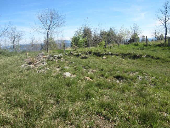 Túmulo Hirumugarrieta 1  (Abril 2014)